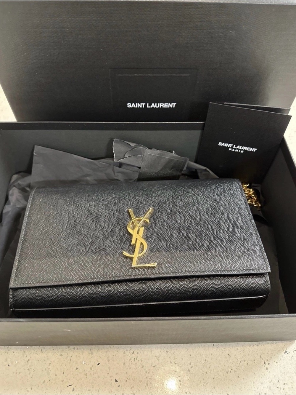 YSL Kate Medium/ Grain de Poudre Leather/ Gold HW/ Very Good Condition